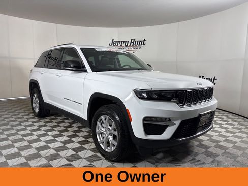 Used 2023 Jeep Grand Cherokee Limited image 4