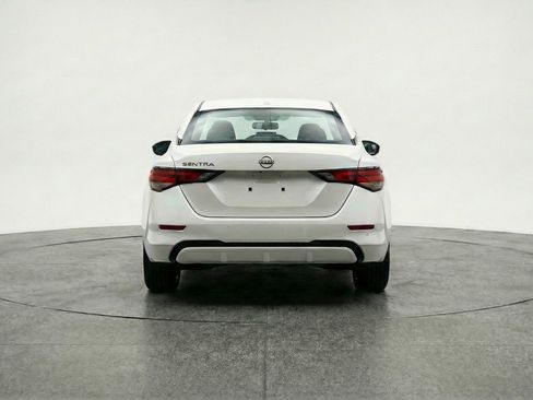 Used 2025 Nissan Sentra SV image 7