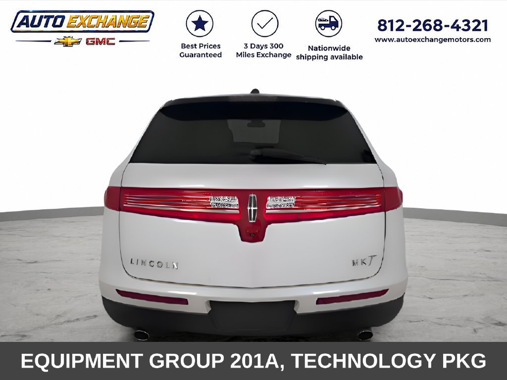 Used 2018 Lincoln MKT AWD image 6
