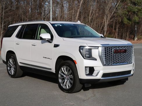 Certified 2021 GMC Yukon Denali w/ Denali Ultimate Package image 3