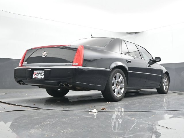 Used 2006 Cadillac DTS FWD image 21
