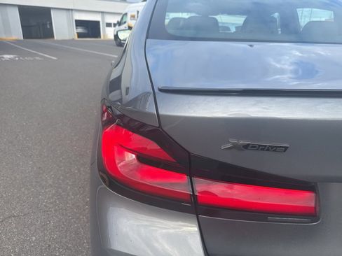 Used 2023 BMW M550i xDrive w/ Executive Package image 19