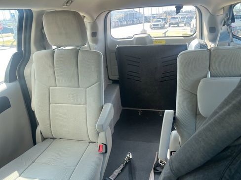 Used 2013 Dodge Grand Caravan American Value Package image 10