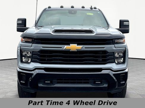 Used 2024 Chevrolet Silverado 2500 Custom w/ Custom Value Package AWD/4WD image 2