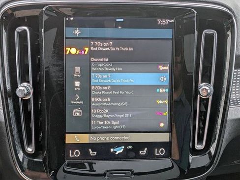 Used 2021 Volvo XC40 T5 R-Design w/ Climate Package image 13