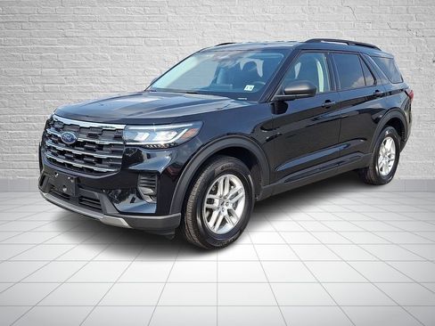 New 2026 Ford Explorer Active AWD/4WD image 1