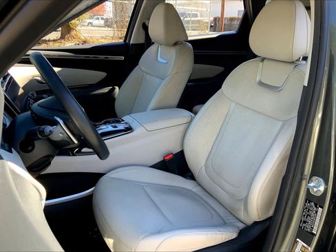 Used 2022 Hyundai Tucson Limited image 8