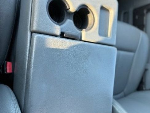 Used 2016 Ford F550 2WD Regular Cab Super Duty image 21