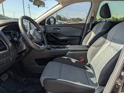 Used 2023 Nissan Rogue SV FWD image 23