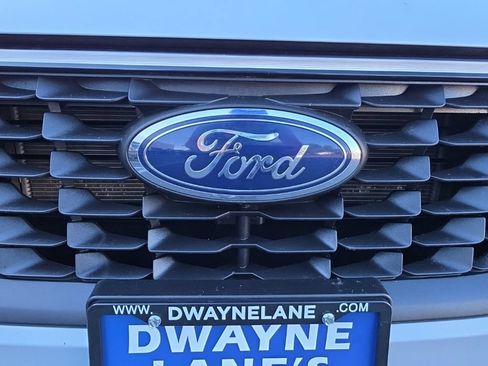 Used 2025 Ford Escape Platinum AWD/4WD image 35