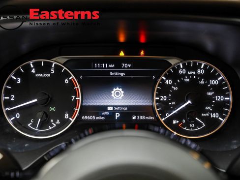 Used 2022 Nissan Rogue SV AWD/4WD image 17