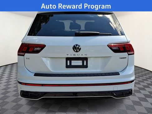 Used 2023 Volkswagen Tiguan SE R-Line AWD/4WD image 5