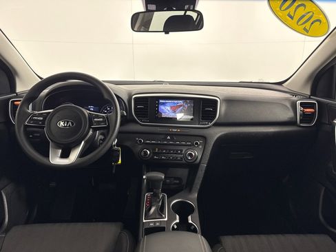 Used 2020 Kia Sportage LX image 27