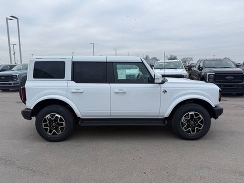 New 2025 Ford Bronco Outer Banks image 33