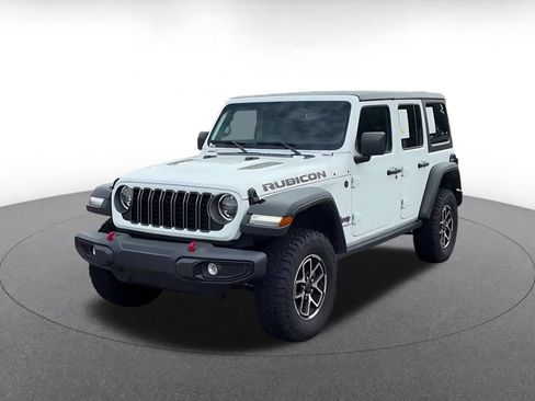 Used 2025 Jeep Wrangler Unlimited Rubicon AWD/4WD image 5