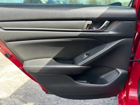 Used 2019 Honda Accord Sport image 43