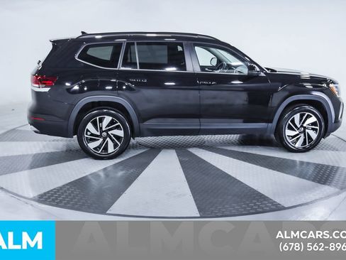 Used 2025 Volkswagen Atlas SE image 10