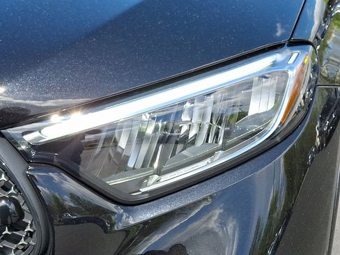 Used 2026 Mercedes-Benz GLC 300 4MATIC image 9