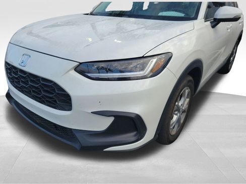 Certified 2024 Honda HR-V LX image 6