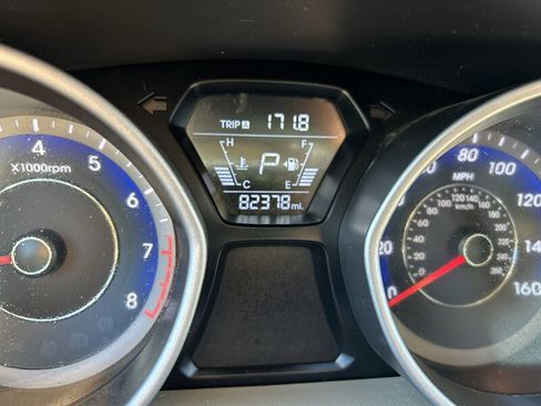 Used 2016 Hyundai Elantra SE FWD image 13