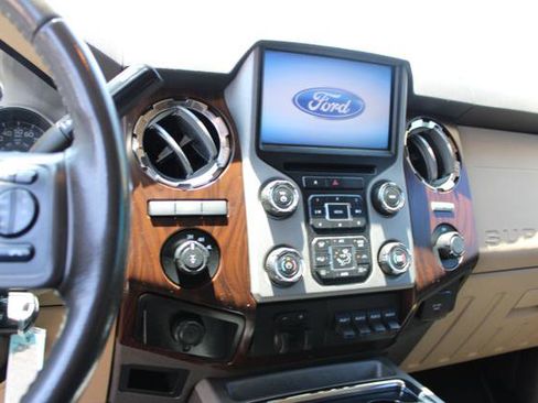 Used 2014 Ford F250 Lariat w/ Lariat Ultimate Package AWD/4WD image 21