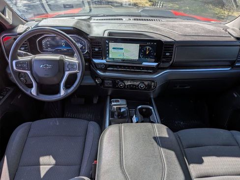 Used 2024 Chevrolet Silverado 1500 LT Trail Boss w/ Convenience Package II image 28