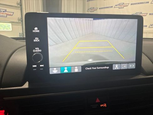 Used 2025 Honda Pilot Touring image 23