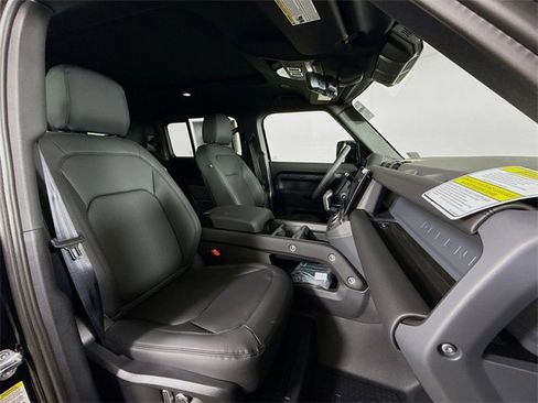 New 2026 Land Rover Defender 130 S image 31