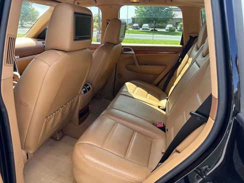 Used 2008 Porsche Cayenne AWD/4WD image 11