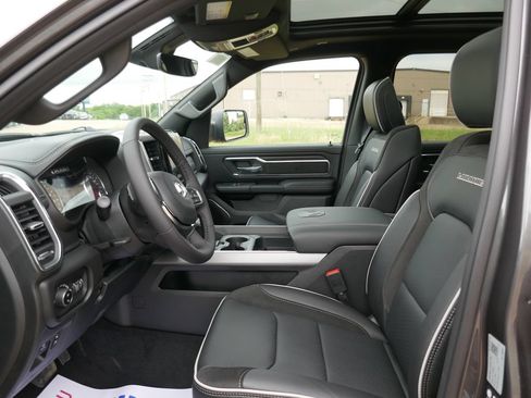 New 2026 RAM 1500 Laramie w/ Laramie Southwest Edition AWD/4WD image 17