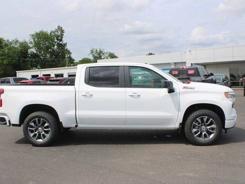 New 2026 Chevrolet Silverado 1500 RST w/ Convenience Package II AWD/4WD image 11