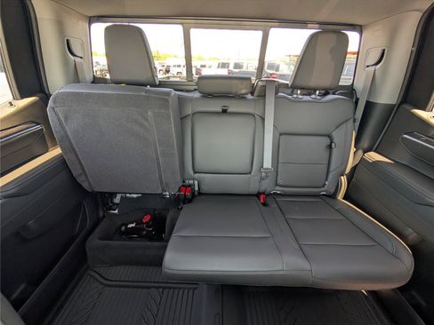 New 2026 Chevrolet Silverado 1500 LTZ w/ LTZ Premium Package AWD/4WD image 8
