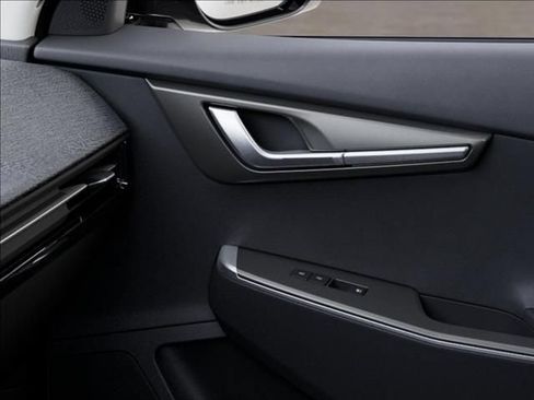 New 2025 Kia EV6 Light RWD image 25