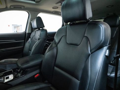 Used 2025 Kia Telluride S image 6