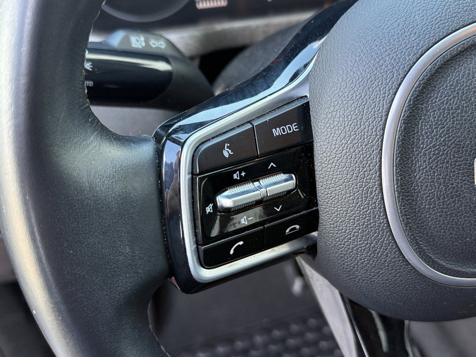 Used 2022 Kia Sorento S AWD/4WD image 21