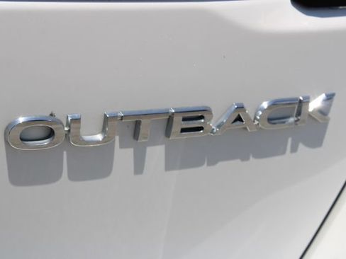 Used 2020 Subaru Outback Premium AWD/4WD image 6