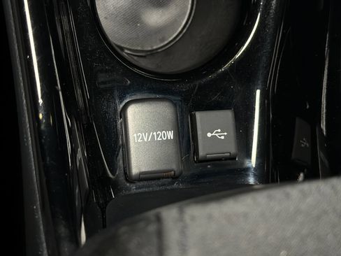 Used 2022 Toyota Prius Prime LE FWD image 18