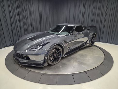 Used 2018 Chevrolet Corvette Grand Sport image 8