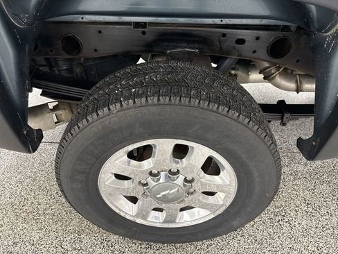 Used 2013 Chevrolet Silverado 2500 LT w/ Interior Plus Package image 26