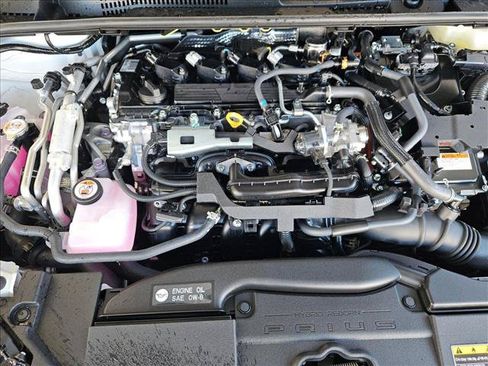 New 2026 Toyota Prius Plug-In Hybrid FWD image 15