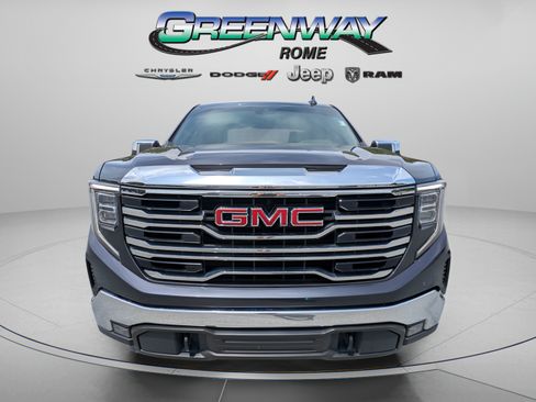 Used 2022 GMC Sierra 1500 SLT w/ SLT Convenience Package AWD/4WD image 3