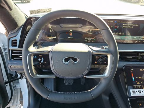 New 2026 INFINITI QX80 4WD image 17