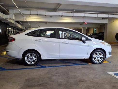 Used 2015 Ford Fiesta SE FWD image 24