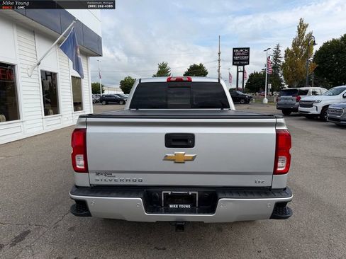 Used 2017 Chevrolet Silverado 1500 LTZ Z71 w/ LTZ Plus Package AWD/4WD image 6