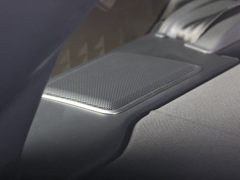 Used 2017 Land Rover Range Rover HSE image 28