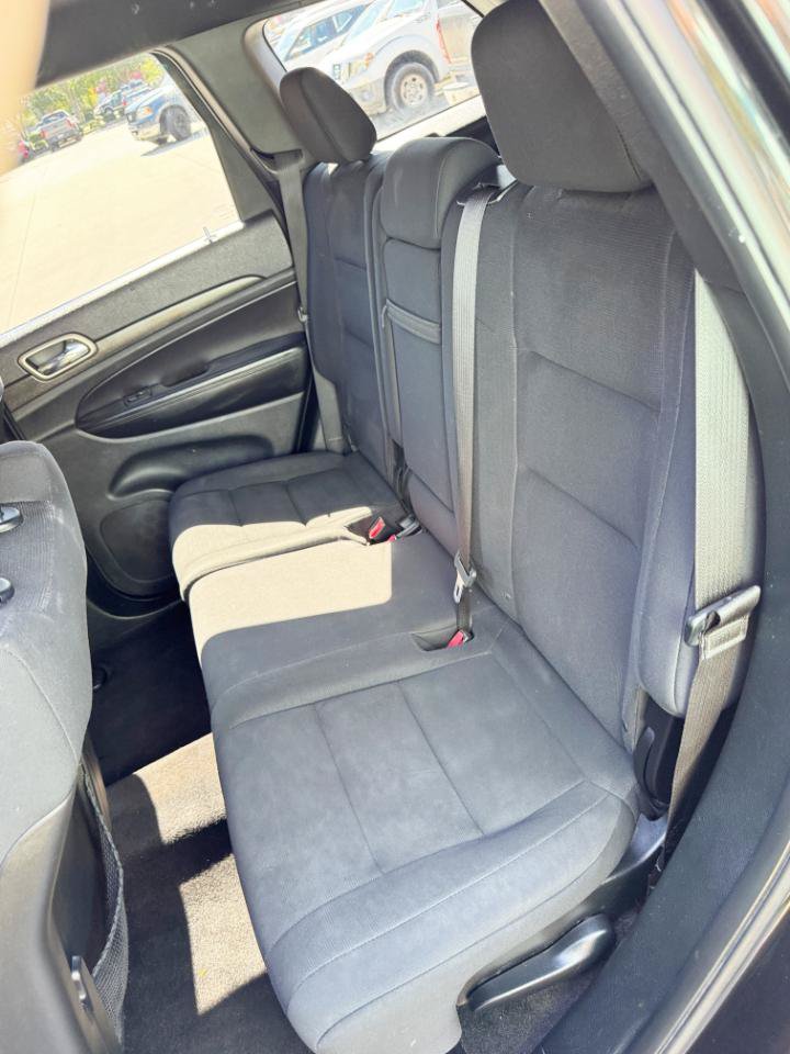 Used 2016 Jeep Grand Cherokee Laredo RWD image 15