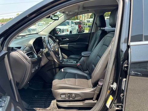 Used 2019 Chevrolet Equinox Premier FWD image 12