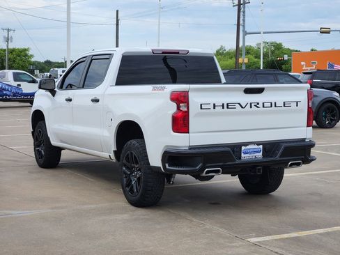 Used 2024 Chevrolet Silverado 1500 Custom Trail Boss w/ LPO, Dark Essentials Package AWD/4WD image 5