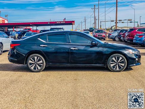 Used 2021 Nissan Altima 2.5 SL image 9