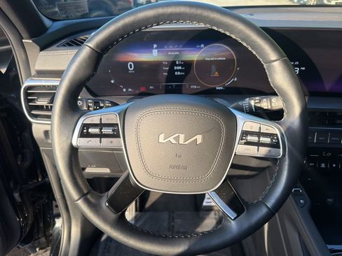 Used 2025 Kia Telluride SX X-Line image 18